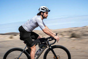 APIDURA - RACING LONG TOP TUBE PACK 2L