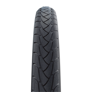 Schwalbe Marathon Plus 700c tyre SmartGuard cutaway
