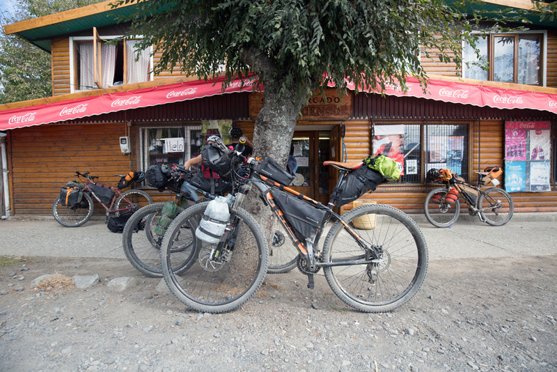 Load image into Gallery viewer, Blackburn Outpost Top Tube &amp; Frame Bags
