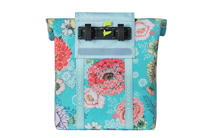 Load image into Gallery viewer, basil-bloom-field-bicycle-shopper-15-20-litres-blu
