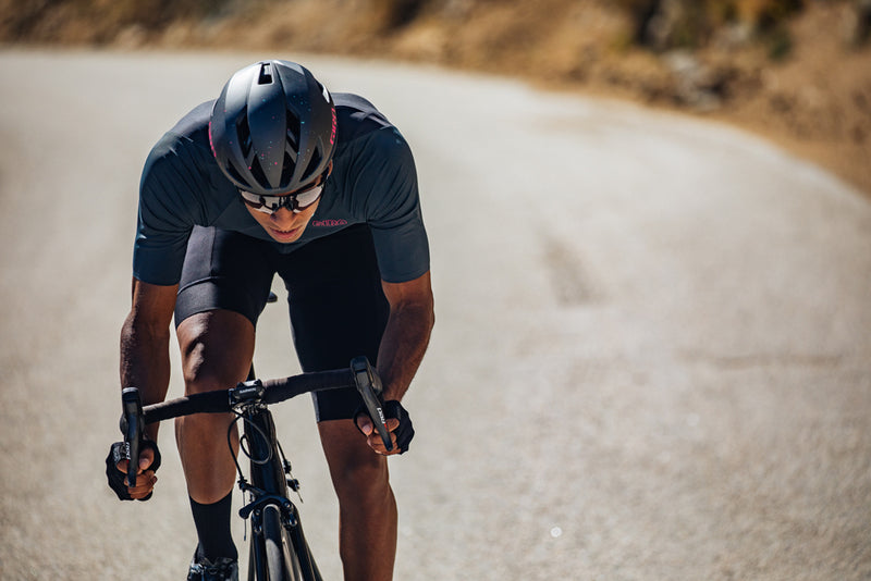 Load image into Gallery viewer, Giro Chrono Elite Apparel
